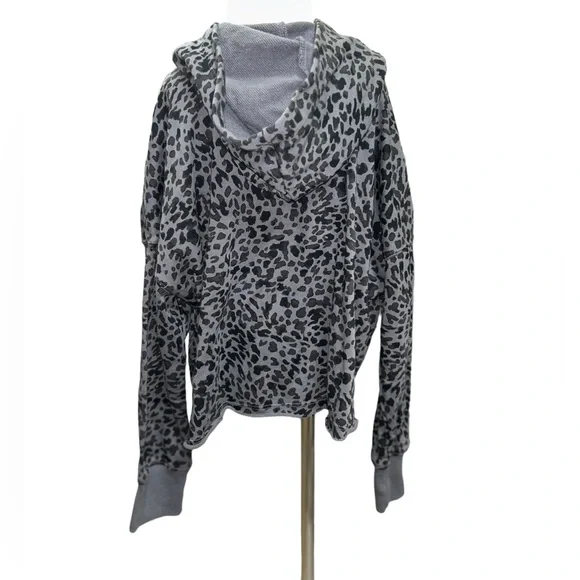 Old Navy girls M 8 gray black cheetah crop hoodie - Picture 5 of 9